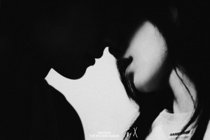 Teaser foto album Taeyeon To. X.