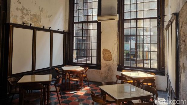 Ada kafe di Toko Merah, Kota Tua Jakarta