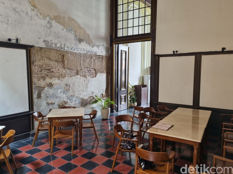 Ada kafe di Toko Merah, Kota Tua Jakarta