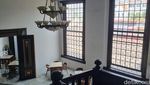 Mengintip Bangunan Cagar Budaya Toko Merah di Kota Tua