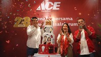 PT ACE Hardware Indonesia Tbk (ACES), salah satu unit bisnis Kawan Lama Group merayakan hari jadi yang ke-28 tahun. Berdiri di Indonesia sejak 1995, ACE merupakan pusat kebutuhan rumah dan gaya hidup dengan menghadirkan ribuan jenis produk.