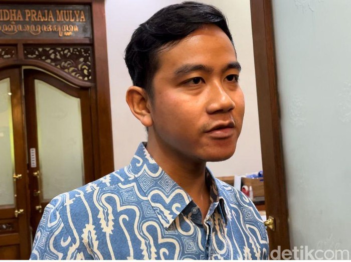 Wali Kota Solo, Gibran Rakabuming Raka di Balai Kota Solo, Selasa (7/11/2023) pagi.