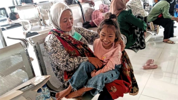 Ani Suryani dan Putri