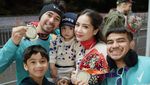 Ekspresi Raffi Ahmad-Gisel Berhasil Lari 42 Km di New York City Marathon 2023