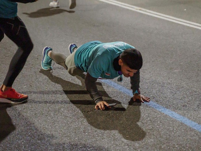 Artis di New York CIty Marathon Para artis ikut New York City Marathon