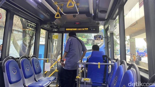 Bus listrik TMP Koridor 4 Dago-Leuwipanjang.