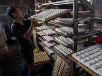 Naiknya Harga Kedelai Impor Bikin Ukuran Tahu Kembali Menciut