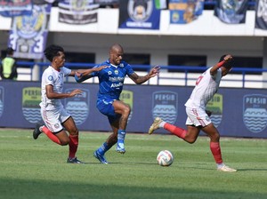 Sesal Bojan Hodak Usai Persib Prank Kemenangan