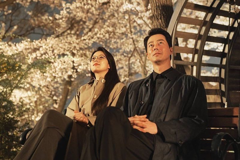 Drama Korea Moving