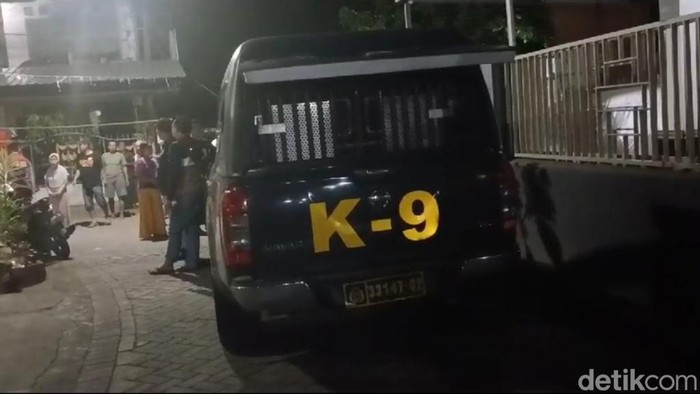 Geger wanita ditemukan tewas di kamar mandi rumahnya di Pausruan