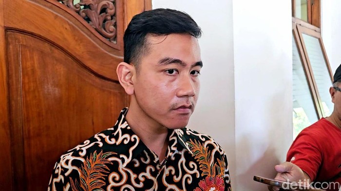 Wali Kota Solo Gibran Rakabuming Raka ditemui di Balai Kota Solo, Rabu (8/11/2023).