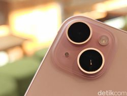 Unboxing iPhone 15 Pink, Tampilannya Cantik Bikin Tergoda
