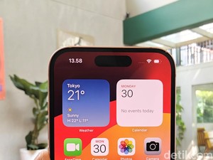 Apple Garap iPhone Layar Penuh, Kameranya Bawah Layar