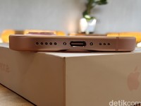 iPhone 15