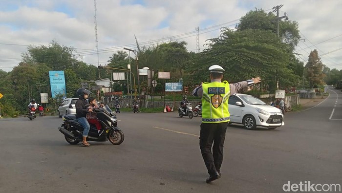 Kondisi lalin jalur Jogja-Wonosari, Rabu (8/11/2023) pagi.