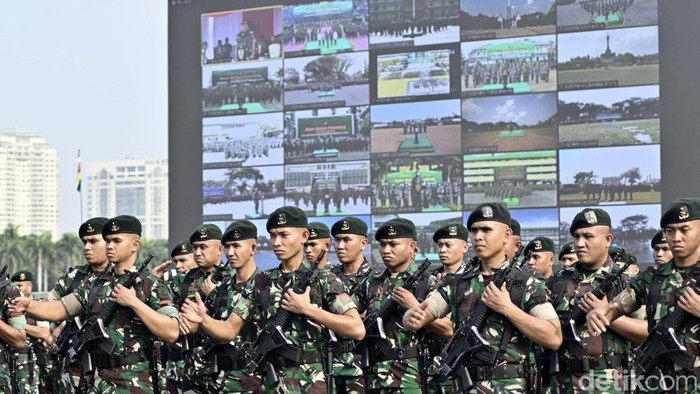 KSAD Pimpin Apel Pengamanan Pemilu di Monas TNI AD menggelar apel pasukan dalam rangka Pengamanan Pemilu 2024 di Monas, Jakarta, Rabu (8/11/2023). Apel dipimpin oleh KSAD Jenderal Agus Subiyanto.