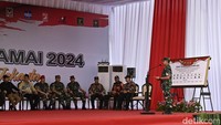 Dalam apel itu juga dilakukan deklarasi Pemilu Damai.  
