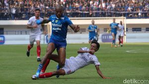 Momen-momen Panasnya Laga Persib Bandung Vs Arema FC