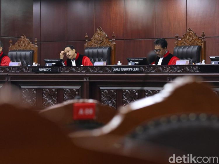 Lagi, MK Kembali Sidang soal Syarat Capres-Cawapres