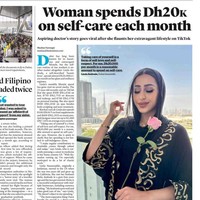 Baru-baru ini, ia mengungkap uang jajannya yang bisa mencapai Rp 15 miliar. Membeli perhiasan, tas branded, hingga cokelat Rp 100 juta, netizen menyebutnya wanita manja, pengeruk harta yang tidak berkontribusi apa-apa juga tidak berpendidikan tinggi. Foto: Instagram Linda Andrade