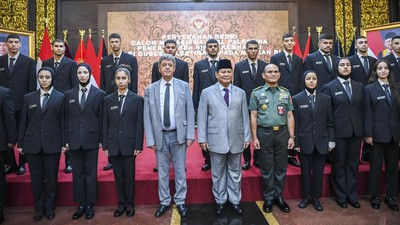 Momen Prabowo Beri Beasiswa untuk 22 Mahasiswa dari Palestina