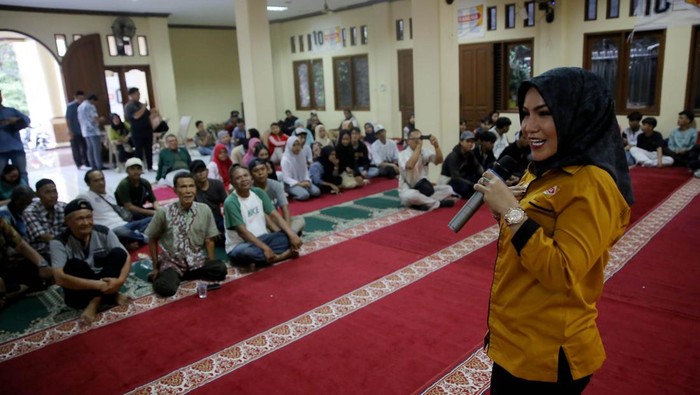 Momen Relawan Srikandi Mahfud Berkumpul di Jaksel, Bahas Apa? Relawan Srikandi Mahfud menggelar pelatihan juru kampanye dan pelantikan pengurus Relawan Srikandi Mahfud di Gedung Darul Marfu, Kebayoran Baru, Jakarta Selatan, Rabu (8/11/2023).