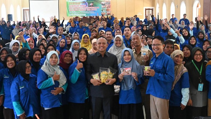 Pemkab Kebumen dan kelompok wanita tani.