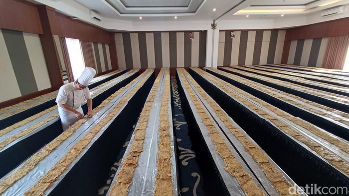 Potret tempe mendoan 532 meter di hotel Cilacap, Rabu (8/11/2023).