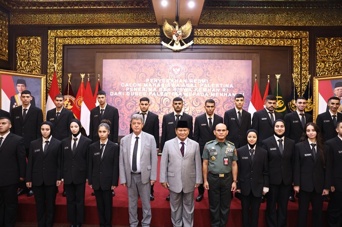Prabowo beri beasiswa kepada mahasiswa Palestina