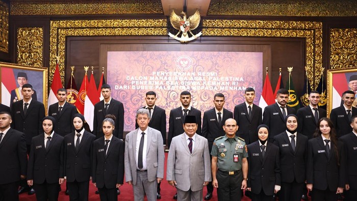 Prabowo beri beasiswa kepada mahasiswa Palestina