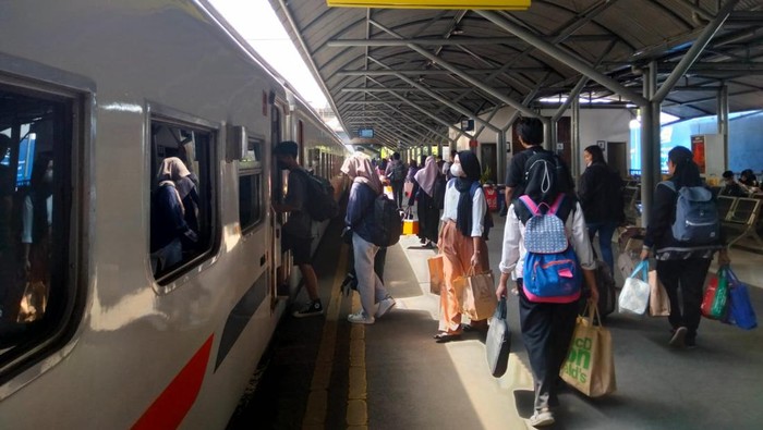 stasiun gubeng