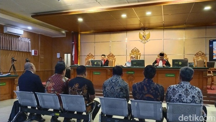 Suasana persidangan kasus korupsi Yana Mulyana