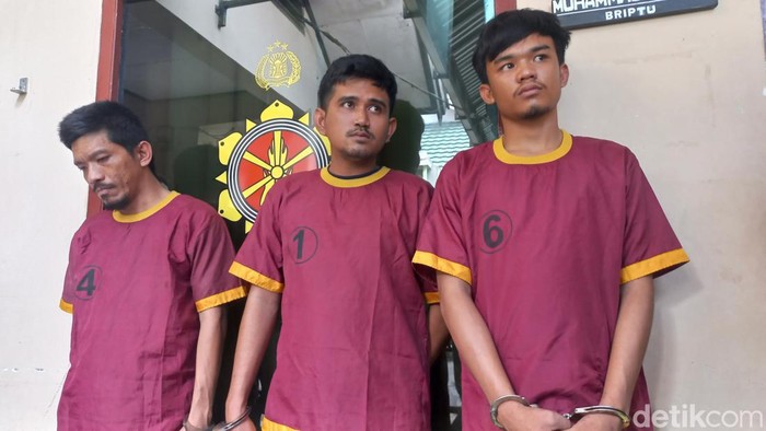 Tiga pria curi toko bunga untuk beli sabu di Jambi.