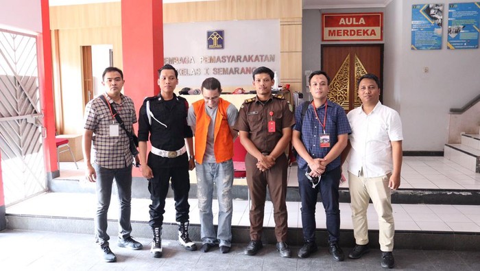 WN Prancis Jeremie Emanuel Ducrot  saat dieksekusi ke Lapas Kedungpane Semarang