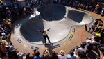 Aksi Puluhan Remaja Perempuan California di Atas Skateboard