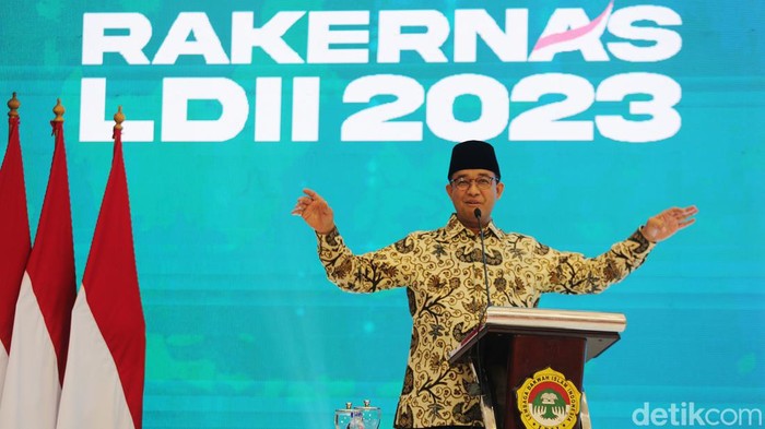 Bakal Calon Presiden Koalisi Perubahan Anies Baswedan menyampaikan gagasan saat menghadiri Rakernas Lembaga Dakwah Islam Indonesia (LDII di) Ponpes Minnhajurrosyidiin, Lubang Buaya, Cipayung, Jakarta Timur, Kamis (9/11/2023).