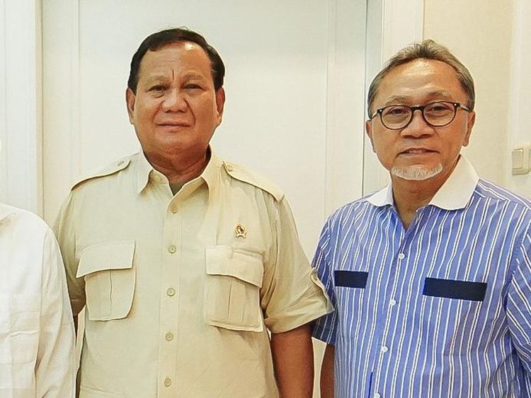 Foto-foto Zulhas Bertemu Prabowo-Kiai Asep Saifuddin