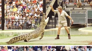 Robert Irwin memberi makan buaya yang sama di tempat yang sama dengan ayahnya, Steve Irwin, 15 tahun kemudian Foto: Brightside
