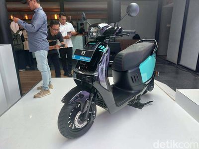 GOTO & TOBA Luncurkan Motor Listrik H5, Harga Rp 20 Jutaan