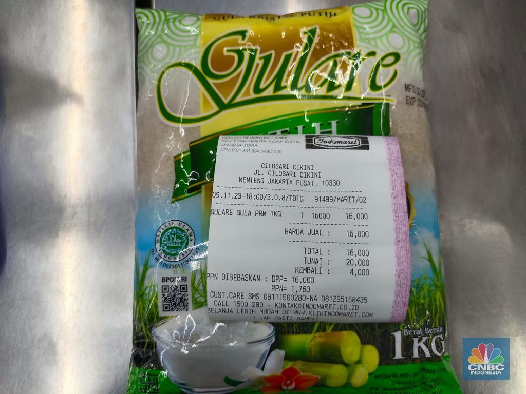 Harga gula di ritel modern di jakarta ud Rp16.000 per kg. (CNBC Indonesia/Martyasari Rizky)