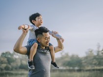 Hukum bagi Ayah yang Tidak Menafkahi Anaknya dalam Islam
