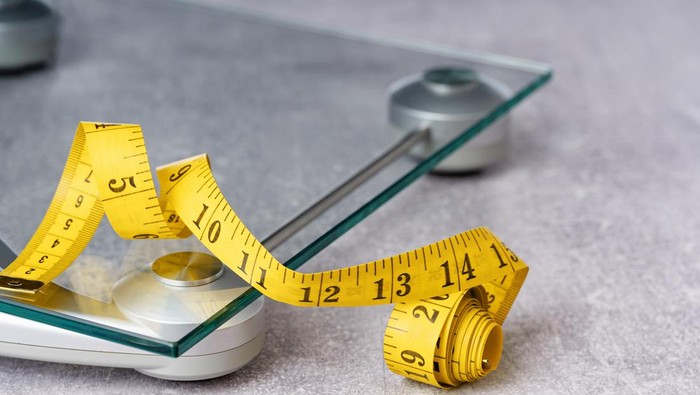 Wanita 21 Tahun Nekat Telan Pil Isi Telur Cacing Pita Demi Turunkan Berat Badan