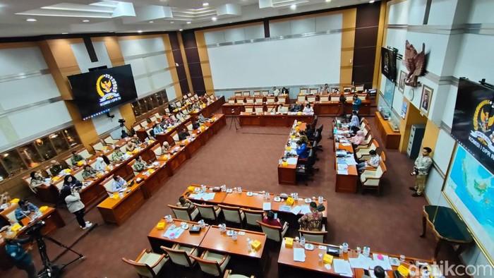RDPU antara operator seluler dengan Komisi I DPR RI