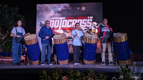 Peluncuran Motocross Lombok Sumbawa di Jakarta, Rabu malam (8/11/2023). Ajang balap motor trail itu akan digelar 17-26 November 2023.