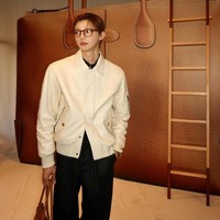 Yoo Ahn kemudian memulai debut sebagai model di Seoul Fashion Week Fall/Winter 2014 untuk desainer Han Sang Hyeok. Foto: Instagram Lee Yoo Ahn