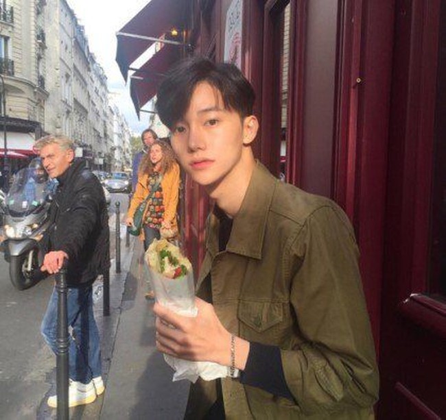 Lee Yoo Ahn pun viral sebagai ulzzang atau orang yang terkenal memiliki para menawan. Tak butuh waktu lama untuk pria itu mendapat banyak pengikut di media sosial. Foto: Instagram Lee Yoo Ahn