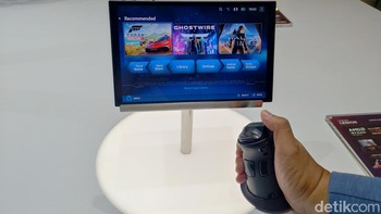 Selain itu punya RAM sebesar 16 GB LPDDR5X (7.500Mhz), dengan baterai 49,2 Watt-hour. Penyimpanan daya sudah mendukung Super Rapid Charge, sehingga pengisiannya lebih cepat. Foto: (Panji Saputro/detikINET).