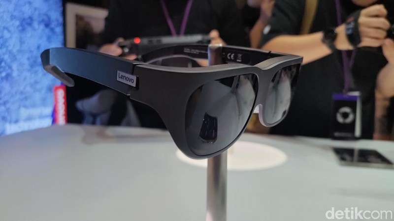 Lenovo mengumumkan tiga perangkat gaming terbarunya, yakni Legion 9i, Legion Go, dan Legion Glasses. Berikut penampakannya yang begitu menggoda.