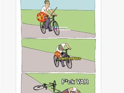 Meme Ronaldo Tidur Nyenyak Usai MU Dibantai Copenhagen