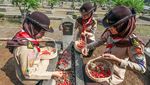 Momen Siswa-siswi Ziarah Nasional Jelang Hari Pahlawan